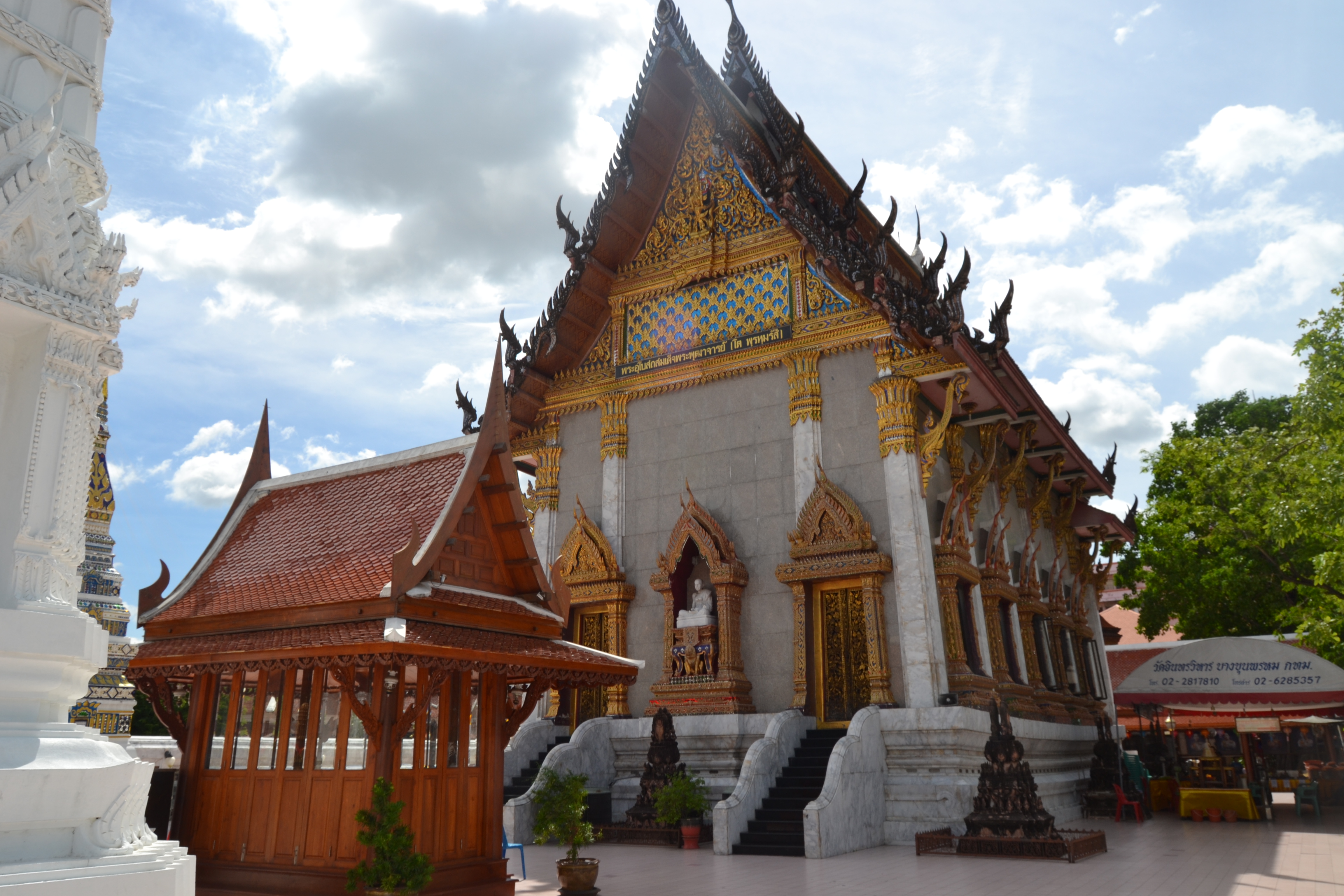 Wat Intharawihan, Bangkok, Tailandia