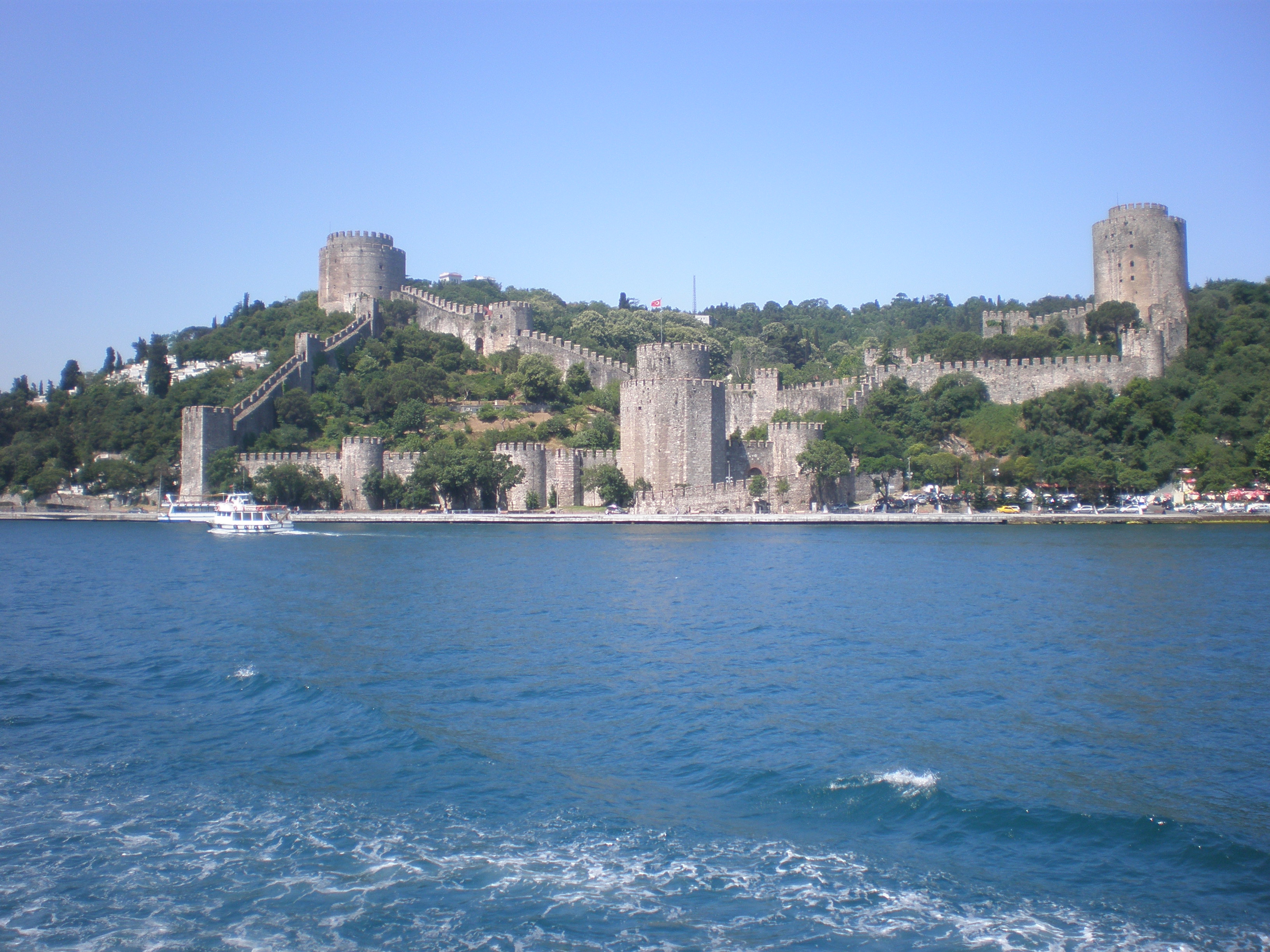 Diario Estambul (Turquía): Día 3: Crucero Bósforo, Anadolu Kavagi, Yeni Cami, Puente Galata, Bazar Especias