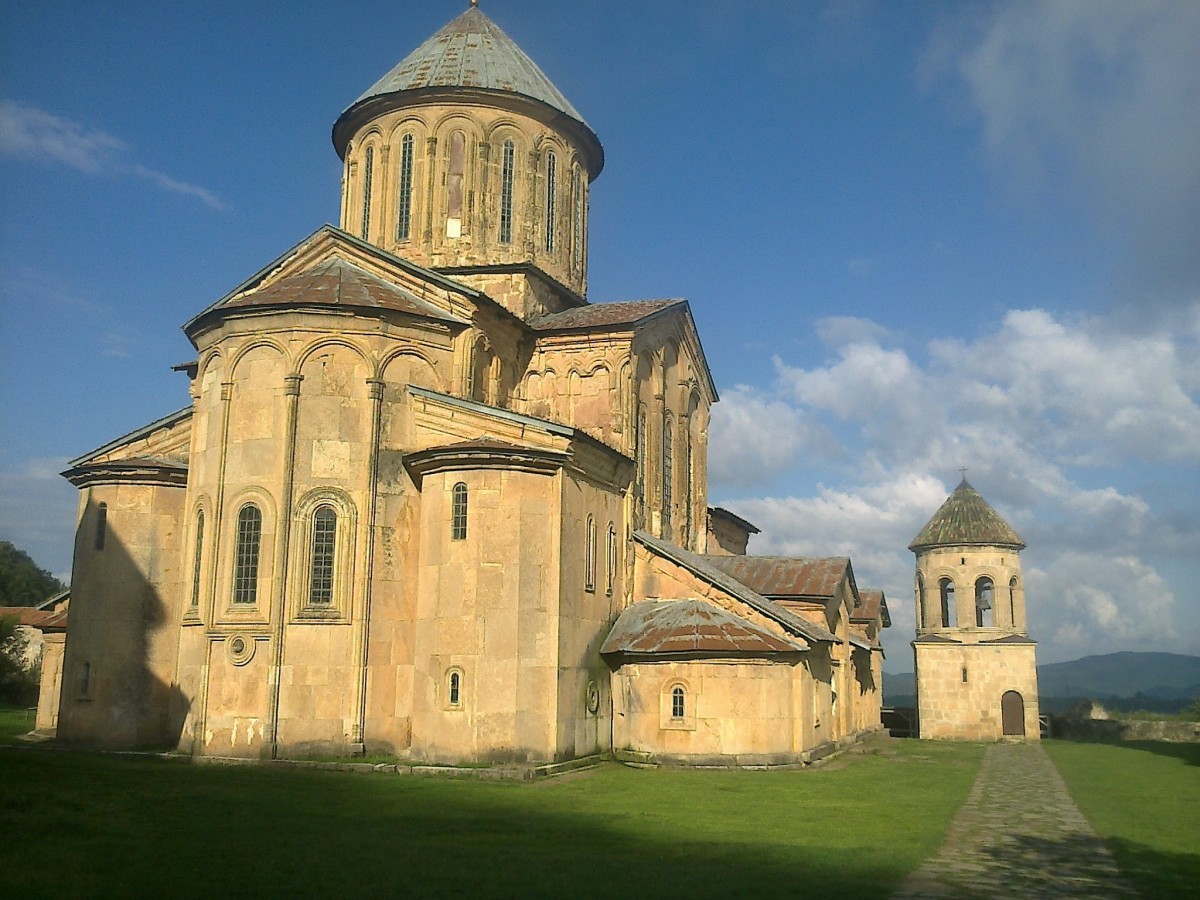 Georgia: Kutaisi – Julio 2013 : Visita a los monasterios de Gelati y Motsameta