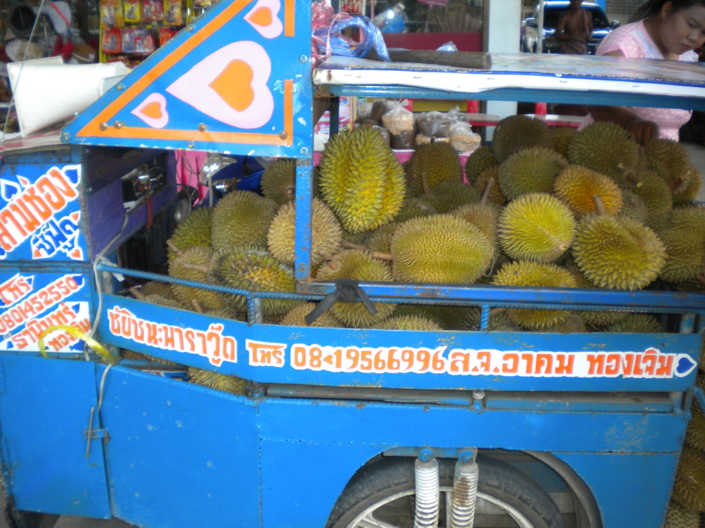 Durian, Ao Nang, Krabi, Tailandia