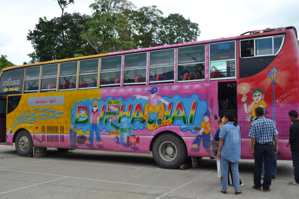 Autobus, Mae Kachan, Tailandia