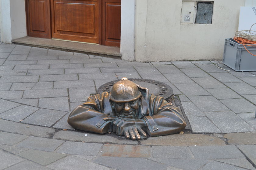 Estatua Cumil, Bratislava, Eslovaquia