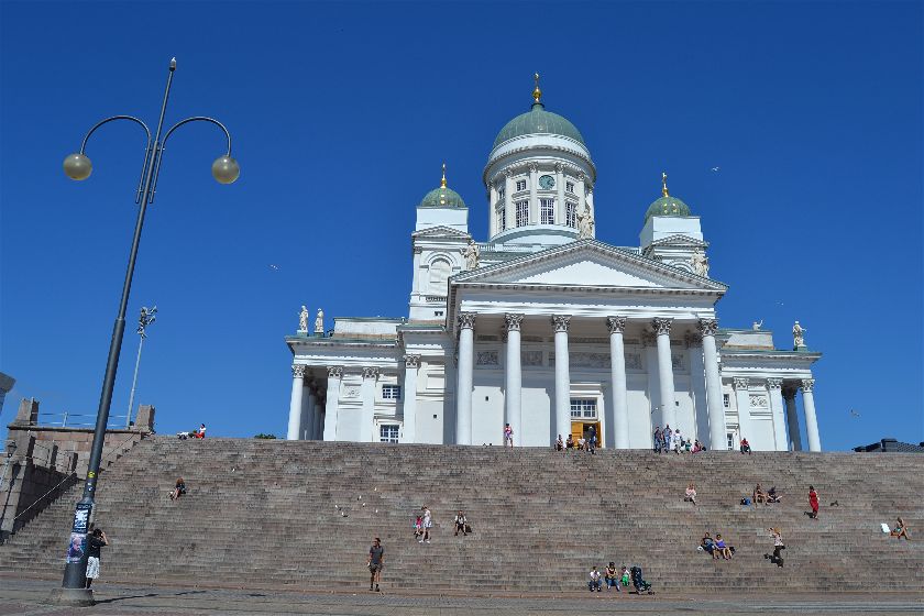 Diario Helsinki (Finlandia) – Julio 2014: Catedral Tuomiokirkko, Catedral Uspenski, Kamppi, Temppeliaukio, Kauppatori