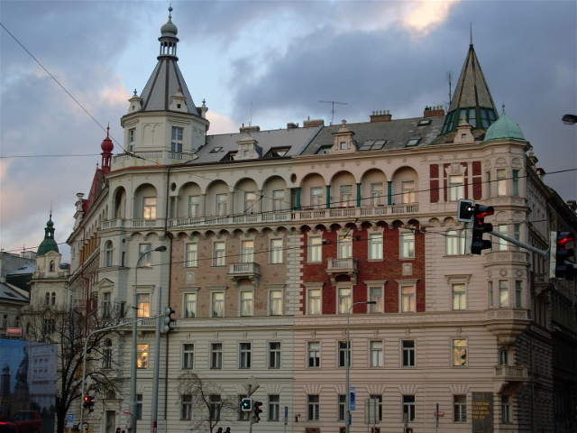 Masarykovo Nabrezi, Praga, Republica Checa