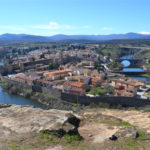 Ruta al mirador de Buitrago del Lozoya (Madrid): La muralla junto al río