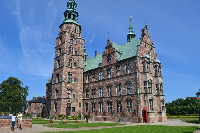 Diario Dinamarca / Suecia – Agosto 2021: Día 4: Copenhague (Catedral, Sinagoga, Torre Redonda, Castillo de Rosenborg) – Estocolmo
