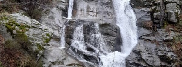 Chorranca de Valsaín por los Fortines del Cerro del Puerco y Cueva del Monje (La Pradera de Navalhorno, Segovia)