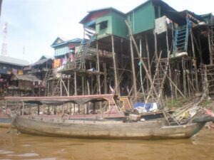 Embarcación de pescadores, Kompong Phluk, Camboya