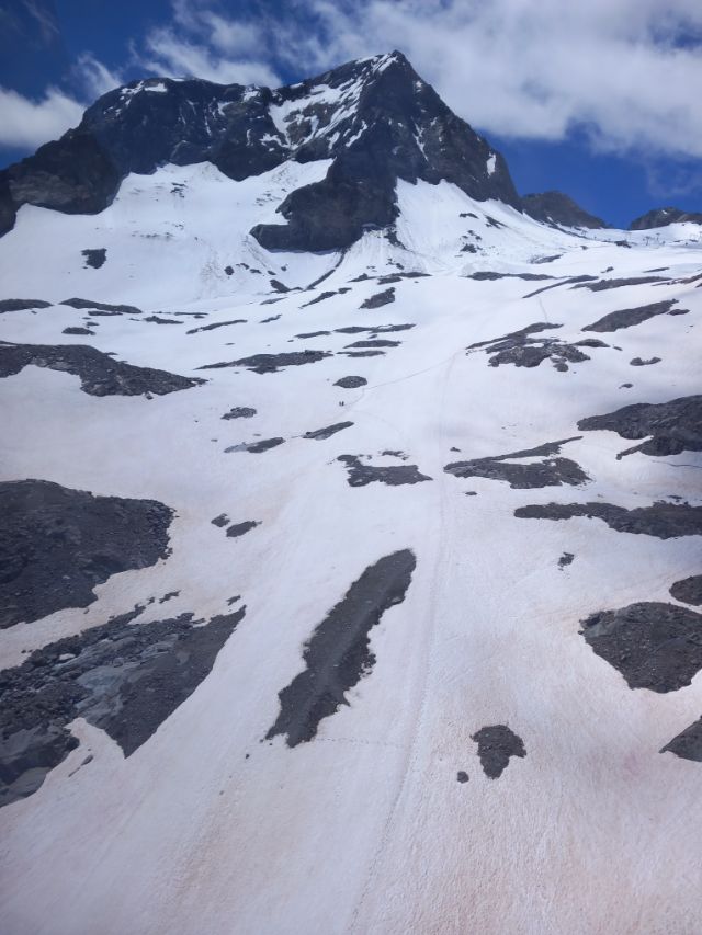 La imagen tiene un atributo ALT vacío; su nombre de archivo es Stubai-Glacier-128.jpg