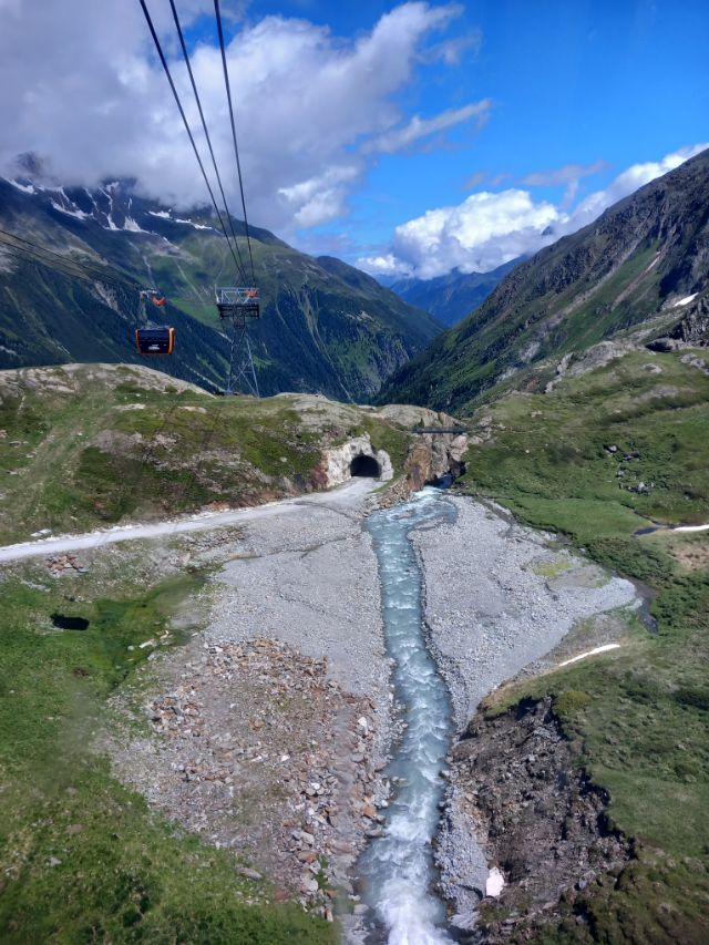 La imagen tiene un atributo ALT vacío; su nombre de archivo es Stubai-Glacier-138.jpg