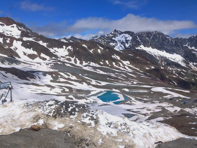 La imagen tiene un atributo ALT vacío; su nombre de archivo es Stubai-Glacier-56.jpg