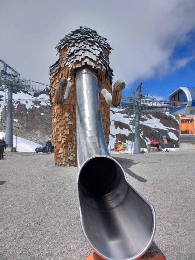 La imagen tiene un atributo ALT vacío; su nombre de archivo es Stubai-Glacier-65.jpg