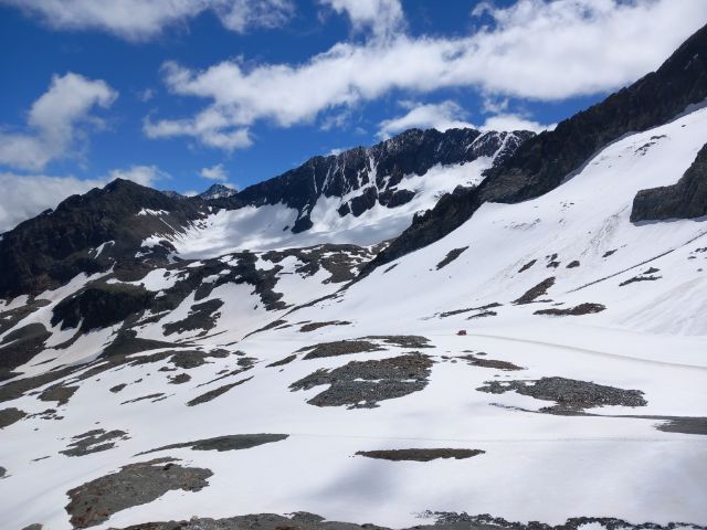 La imagen tiene un atributo ALT vacío; su nombre de archivo es Stubai-Glacier-77.jpg