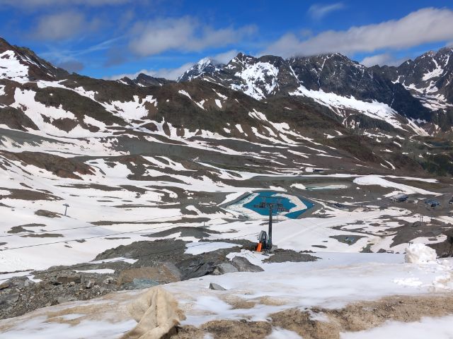 La imagen tiene un atributo ALT vacío; su nombre de archivo es Stubai-Glacier-90.jpg