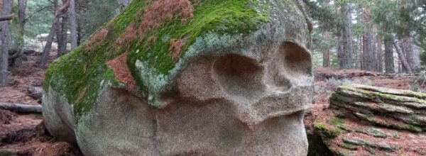 Charca Kindelan, Cascada de la Podadilla, La Calavera, Collado Cabrón, Cancho de los Muertos y El Cáliz (La Pedriza)